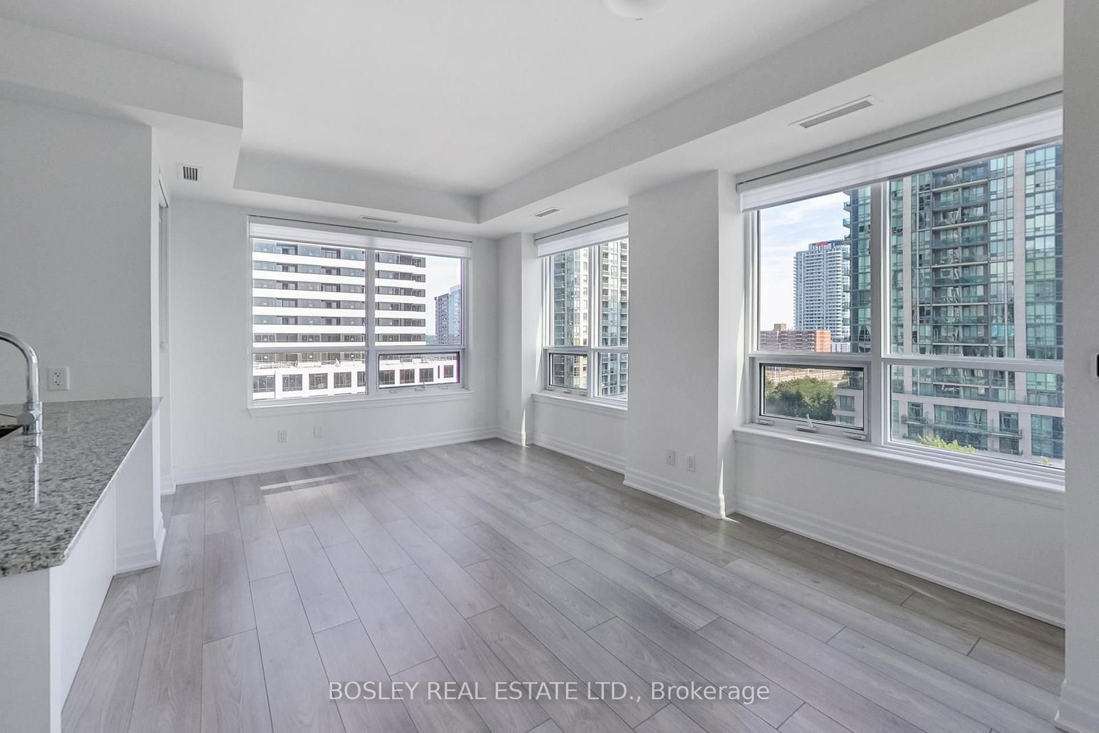36 Elm Drive W • #704 • Mississauga, ON photo 15