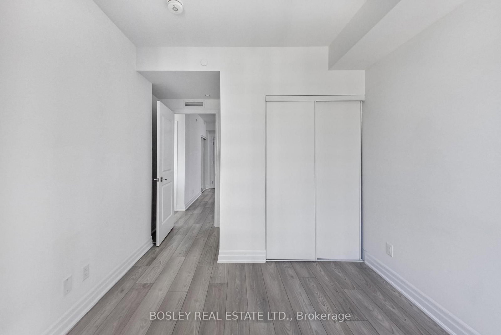 36 Elm Drive W • #704 • Mississauga, ON photo 8
