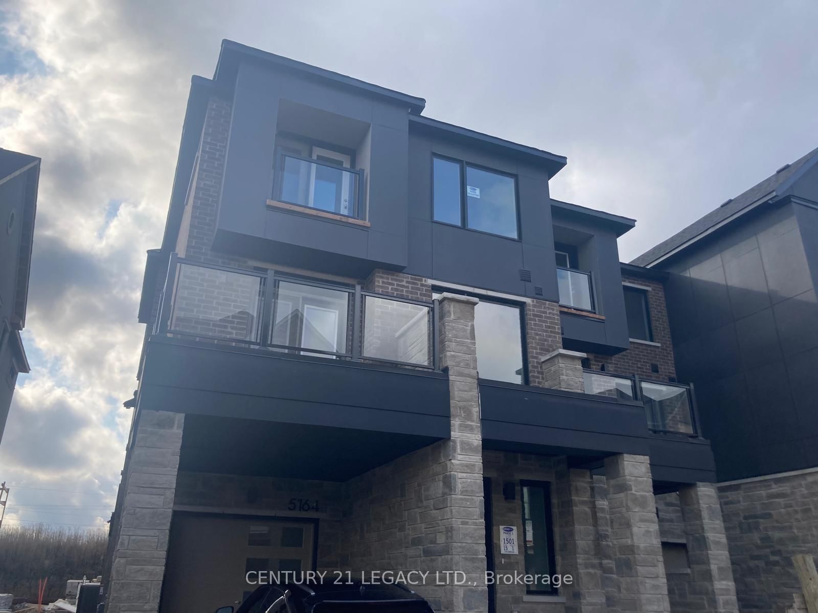 5164 Zionkate Lane • #1501 • Mississauga, ON photo 2