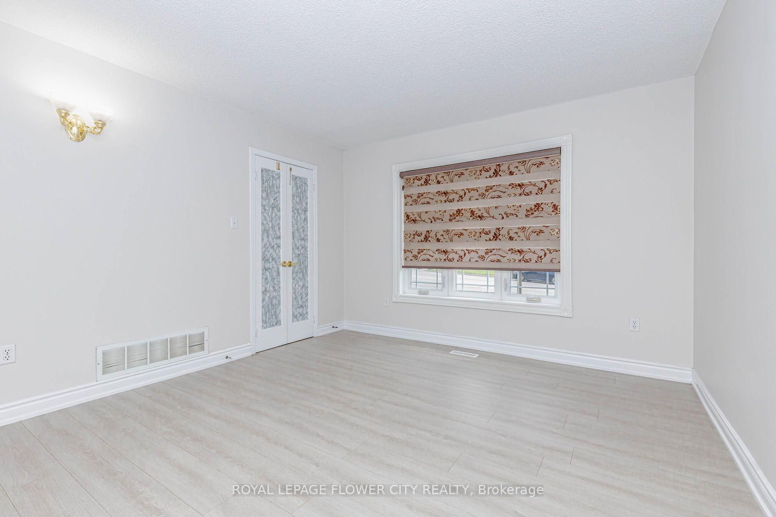 14 Canarvan Court • Brampton, ON photo 11