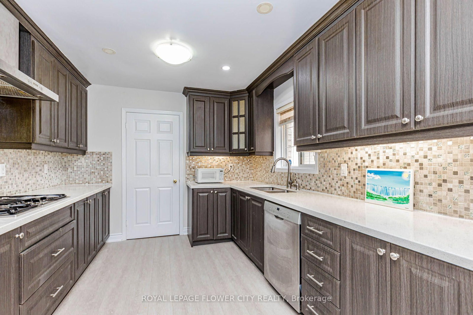14 Canarvan Court • Brampton, ON photo 14