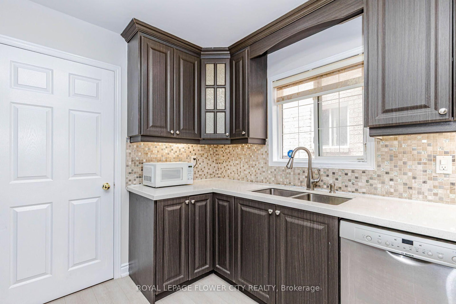 14 Canarvan Court • Brampton, ON photo 15