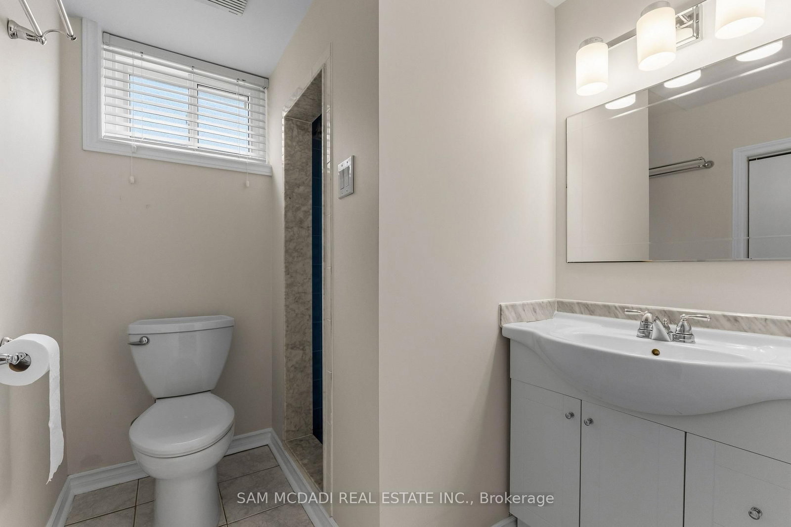248 Wellesworth Drive • Toronto, ON photo 13
