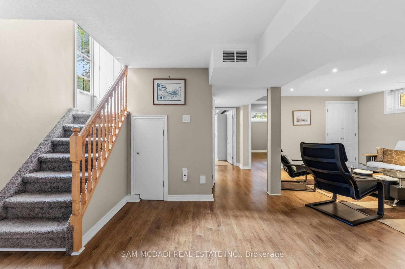 248 Wellesworth Drive • Toronto, ON photo 20