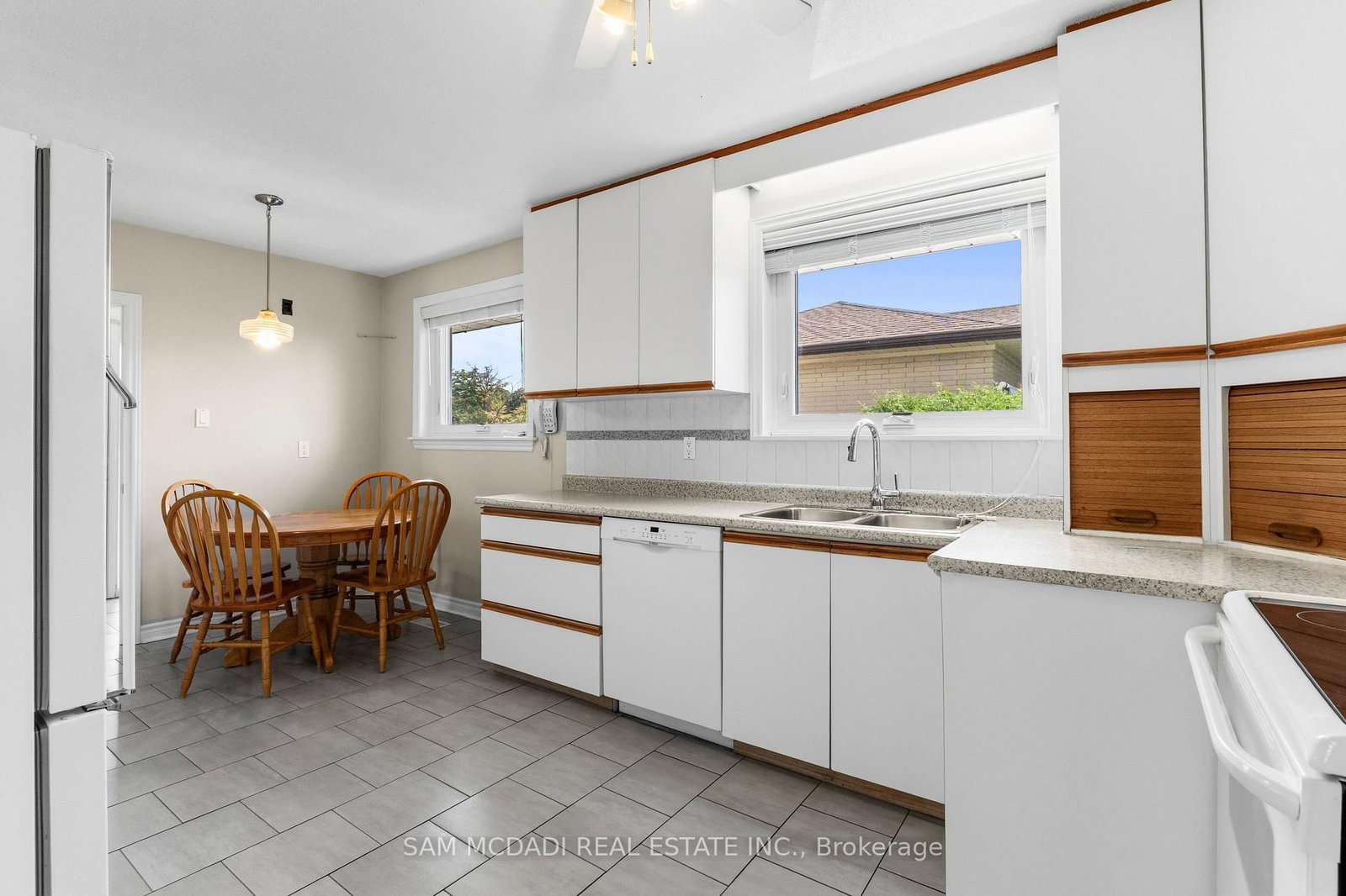 248 Wellesworth Drive • Toronto, ON photo 26
