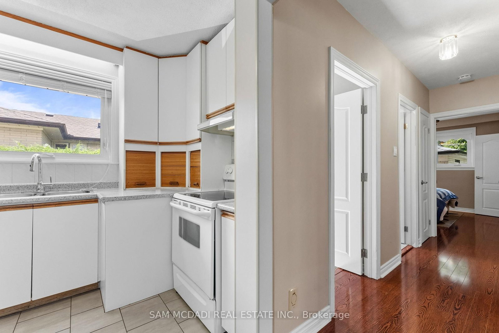248 Wellesworth Drive • Toronto, ON photo 31