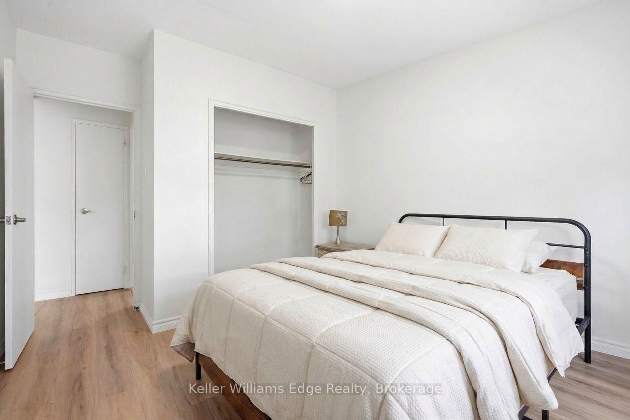 785 Browns Toronto,ON M8W 3V8 — Photo 12