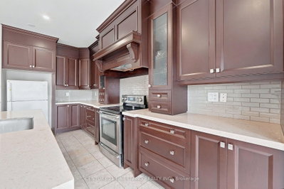 92 Kettlewell Brampton,ON L6R 0T1 — Photo 11