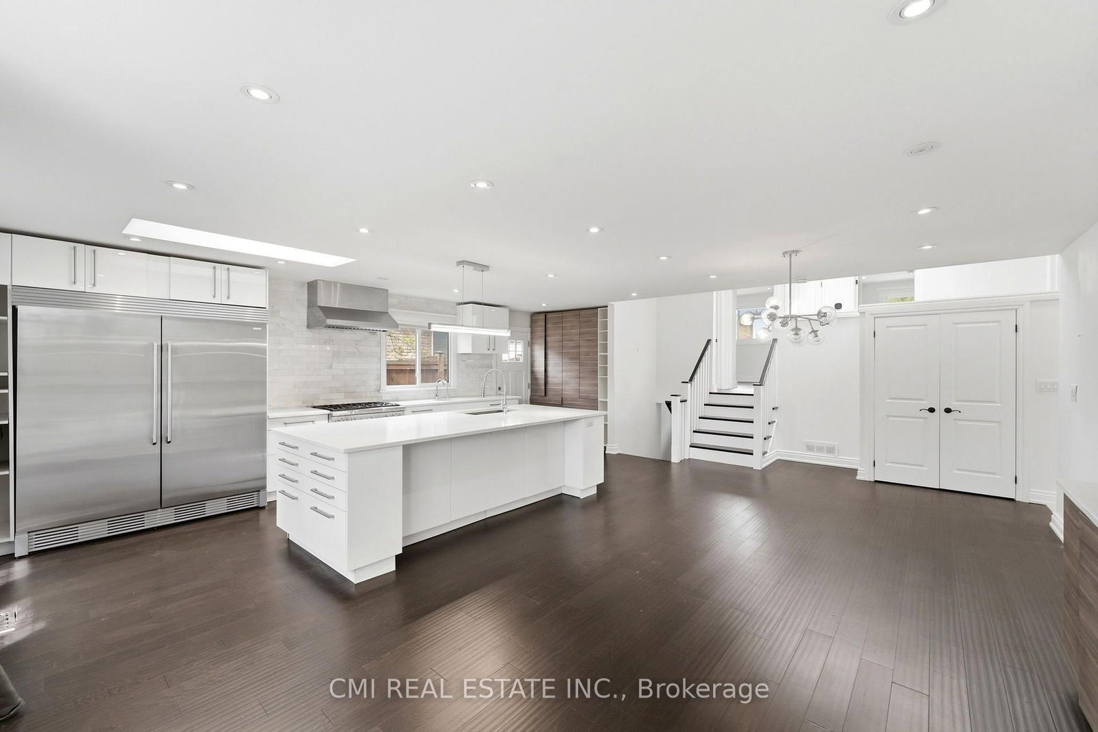 677 Lomond Crescent • Burlington, ON photo 10