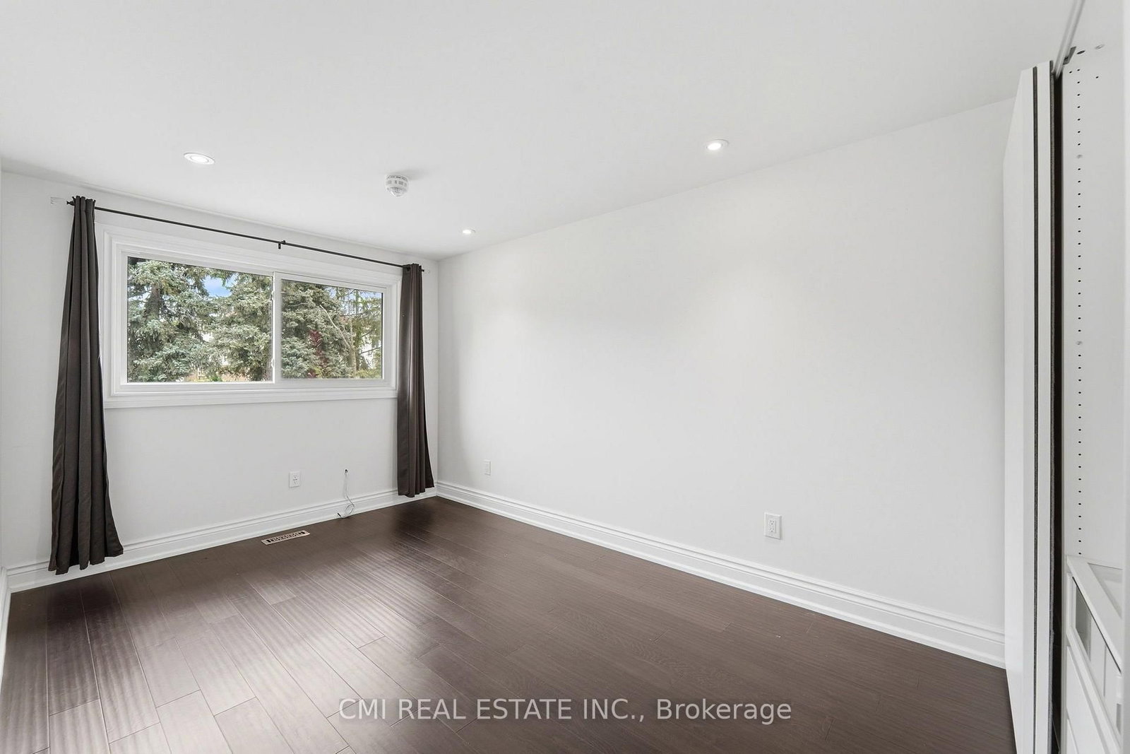 677 Lomond Crescent • Burlington, ON photo 22