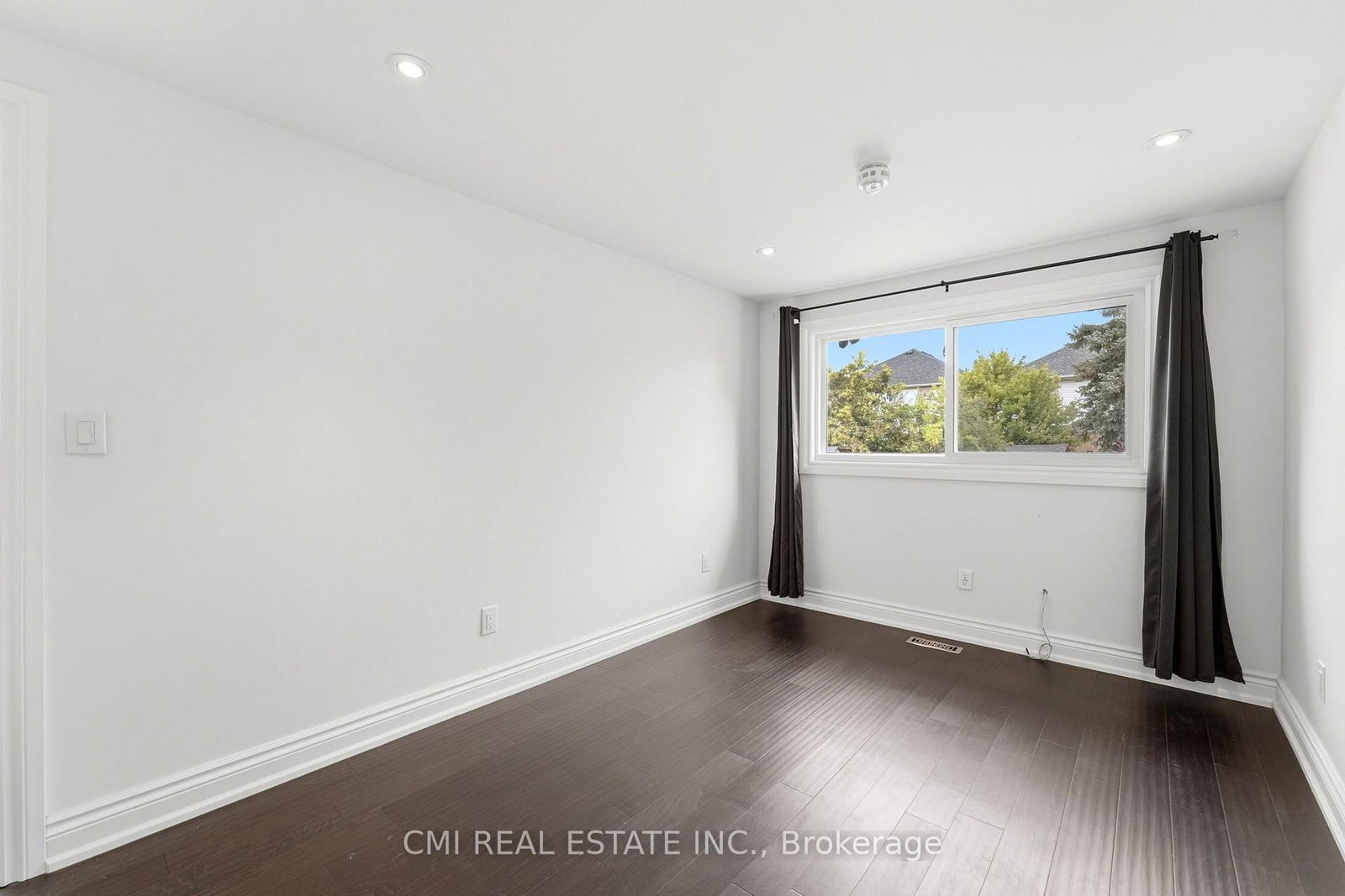 677 Lomond Crescent • Burlington, ON photo 24