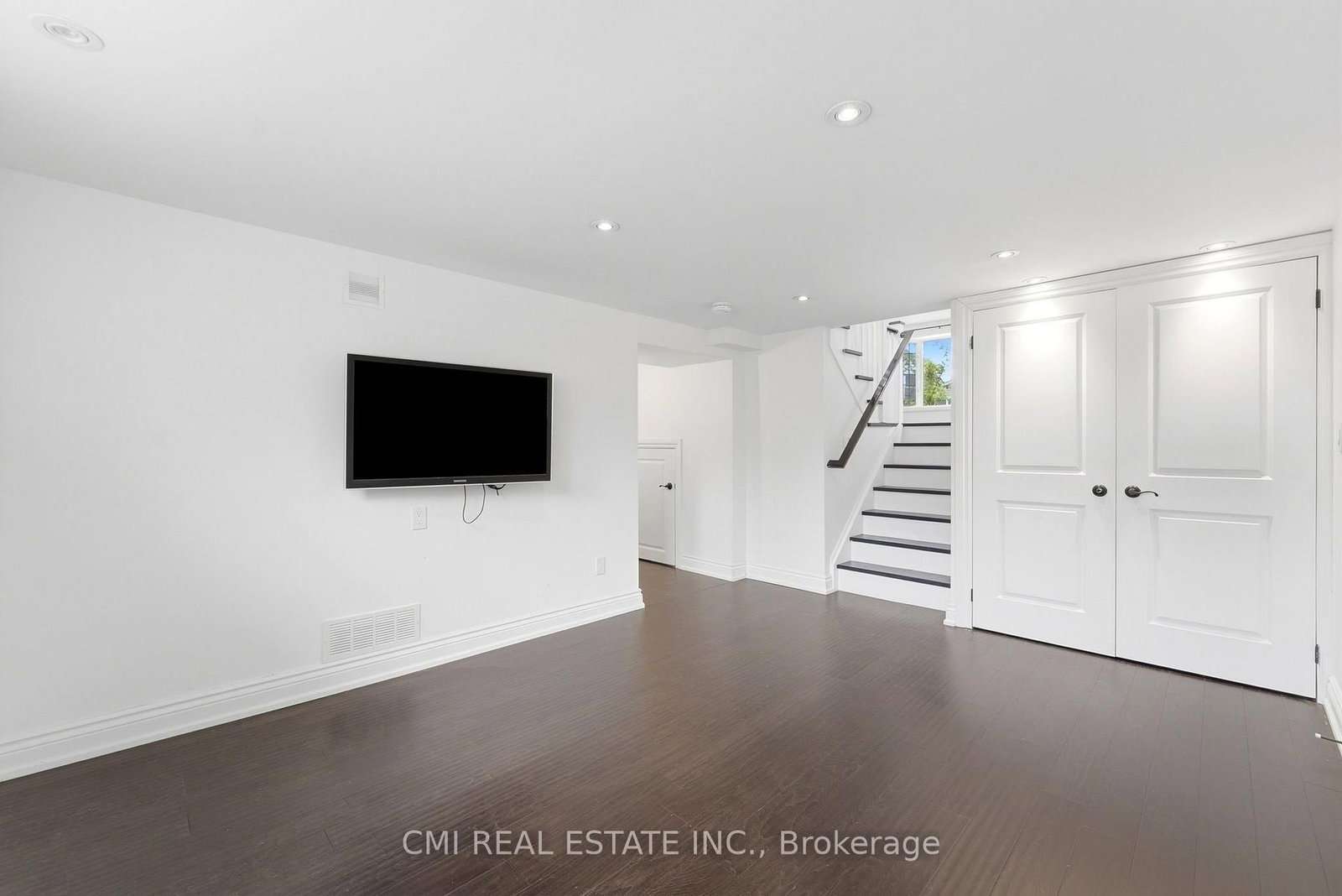 677 Lomond Crescent • Burlington, ON photo 34