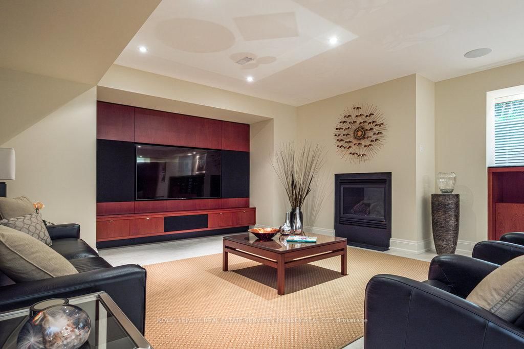 6 Ennisclare Drive W • Oakville, ON photo 32