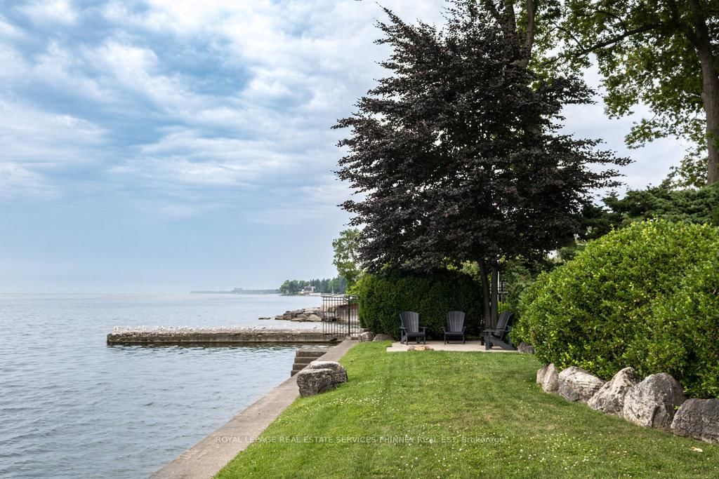 6 Ennisclare Drive W • Oakville, ON photo 44