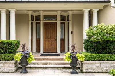 6 Ennisclare Drive W • Oakville, ON photo 5