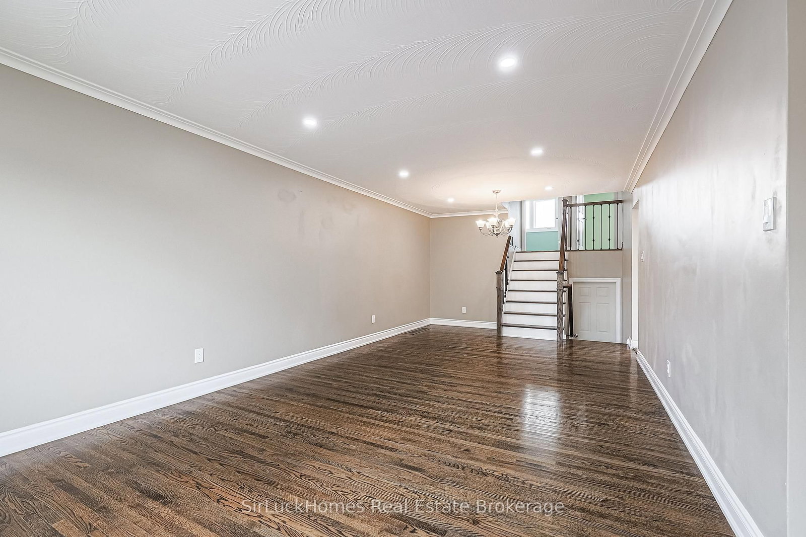 52 Dellbrook Crescent, Toronto 4