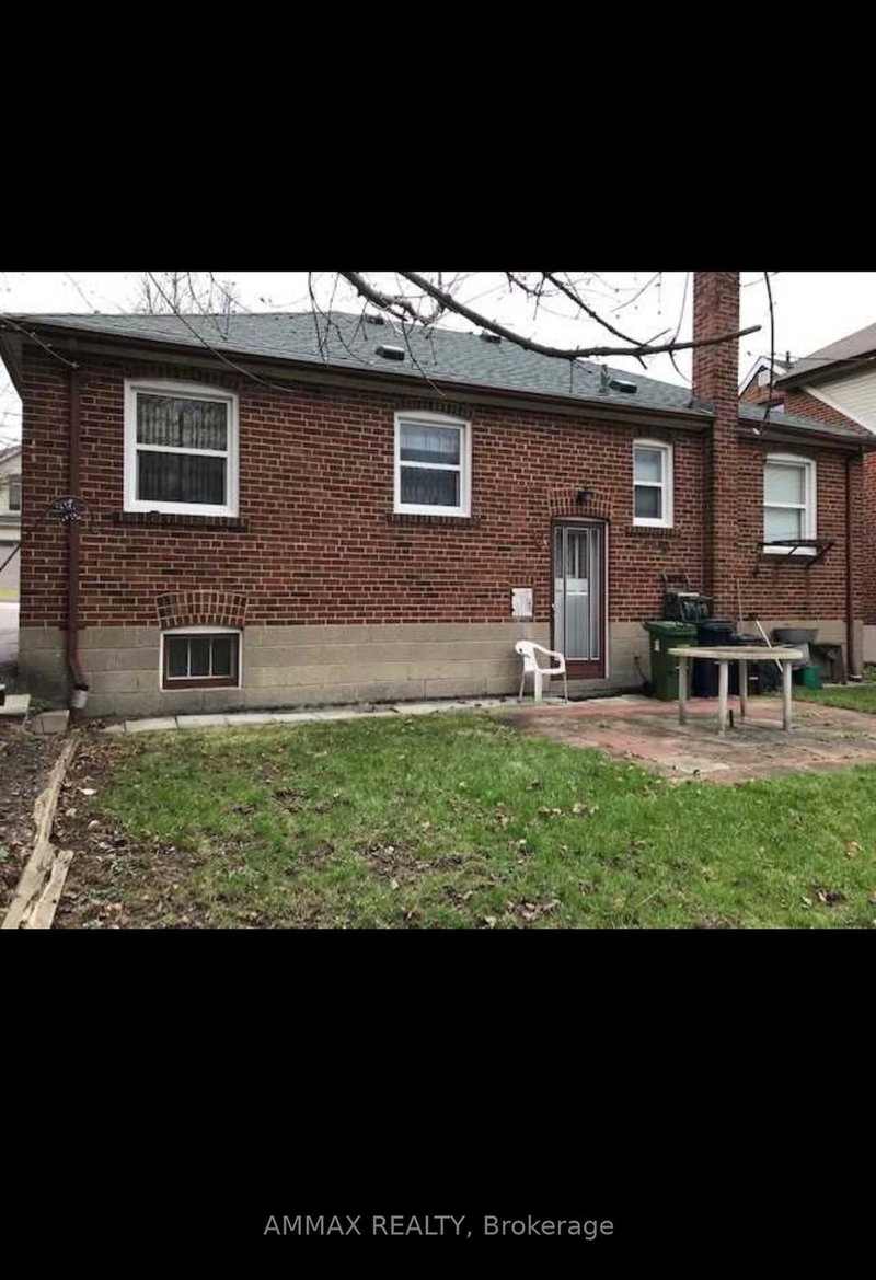 42 Arrowsmith Avenue