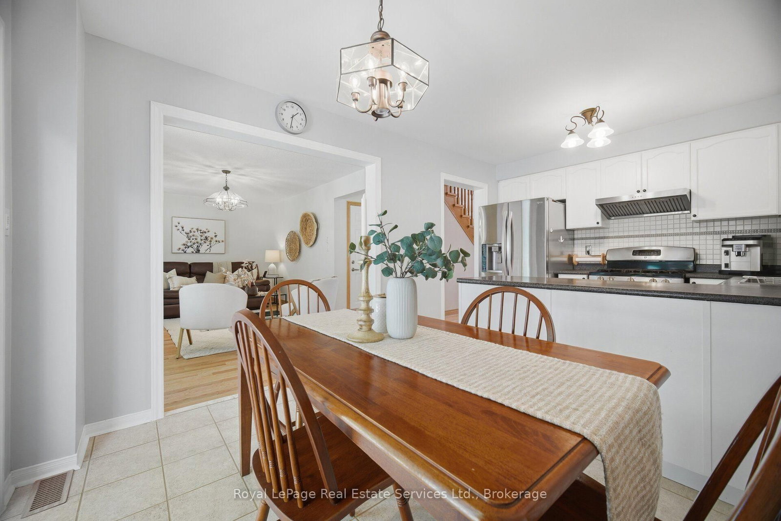 2259 Empire Crescent • Burlington, ON photo 10