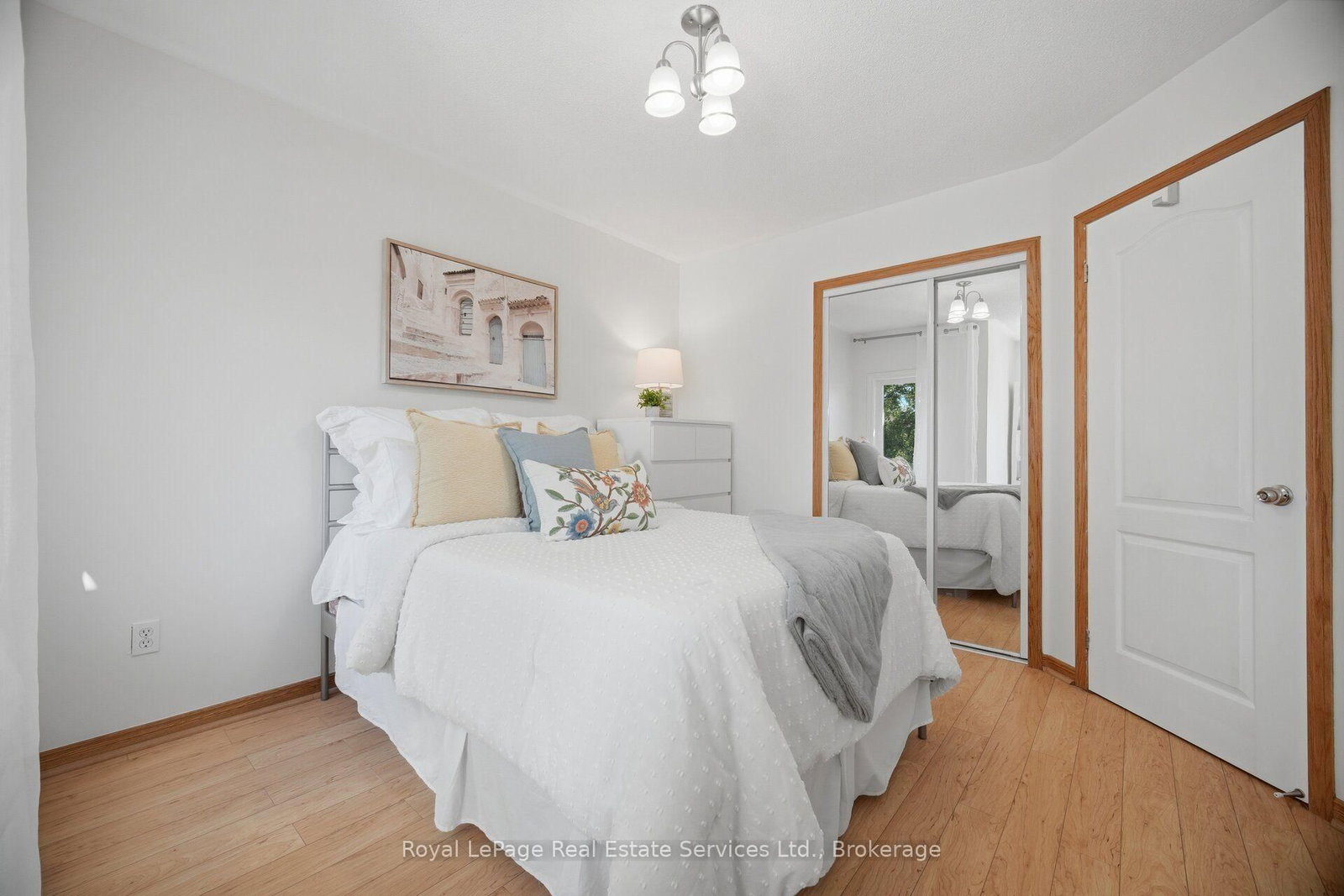 2259 Empire Crescent • Burlington, ON photo 25