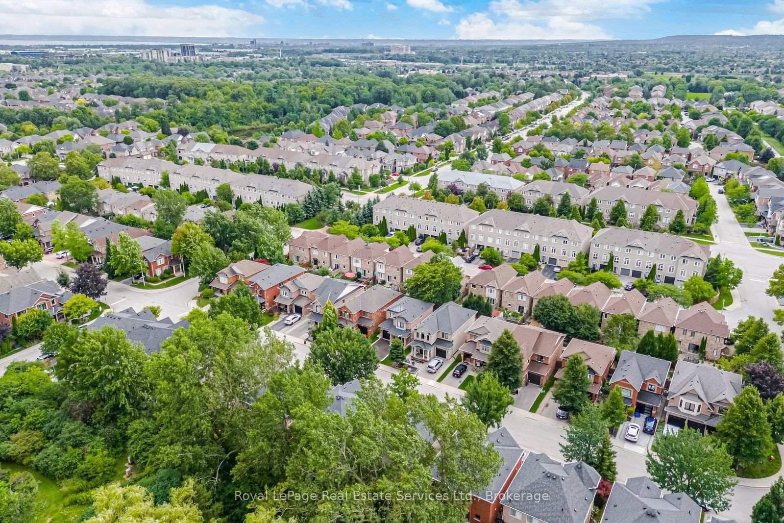 2259 Empire Crescent • Burlington, ON photo 39