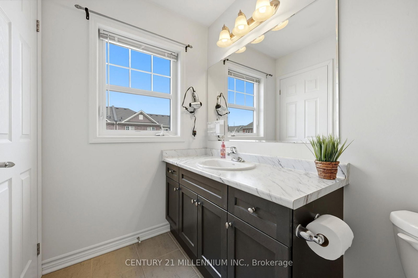 242 Remembrance Road • Brampton, ON photo 19