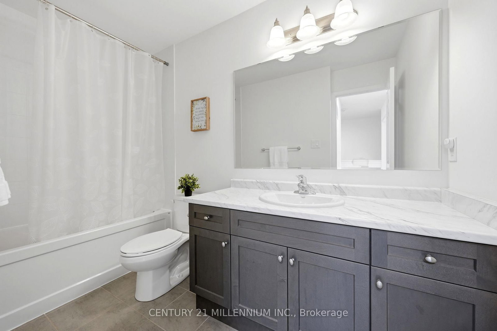 242 Remembrance Road • Brampton, ON photo 22