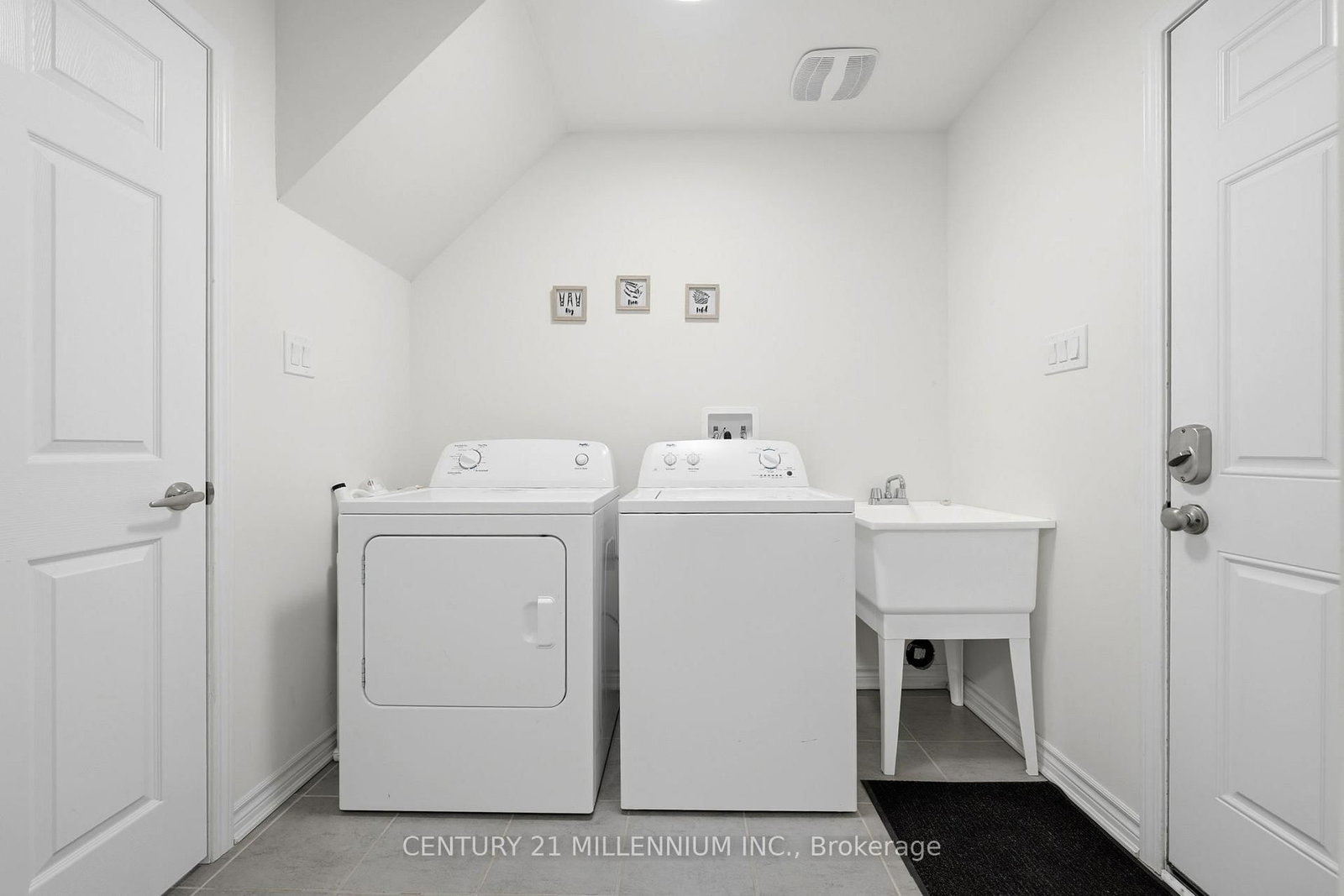 242 Remembrance Road • Brampton, ON photo 25