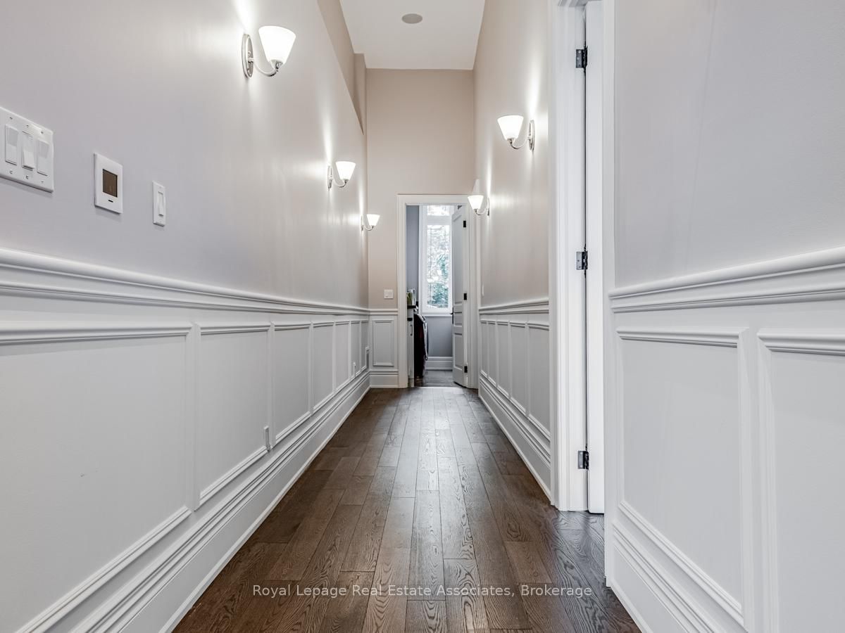 96 Elmcrest Road • Toronto, ON photo 17