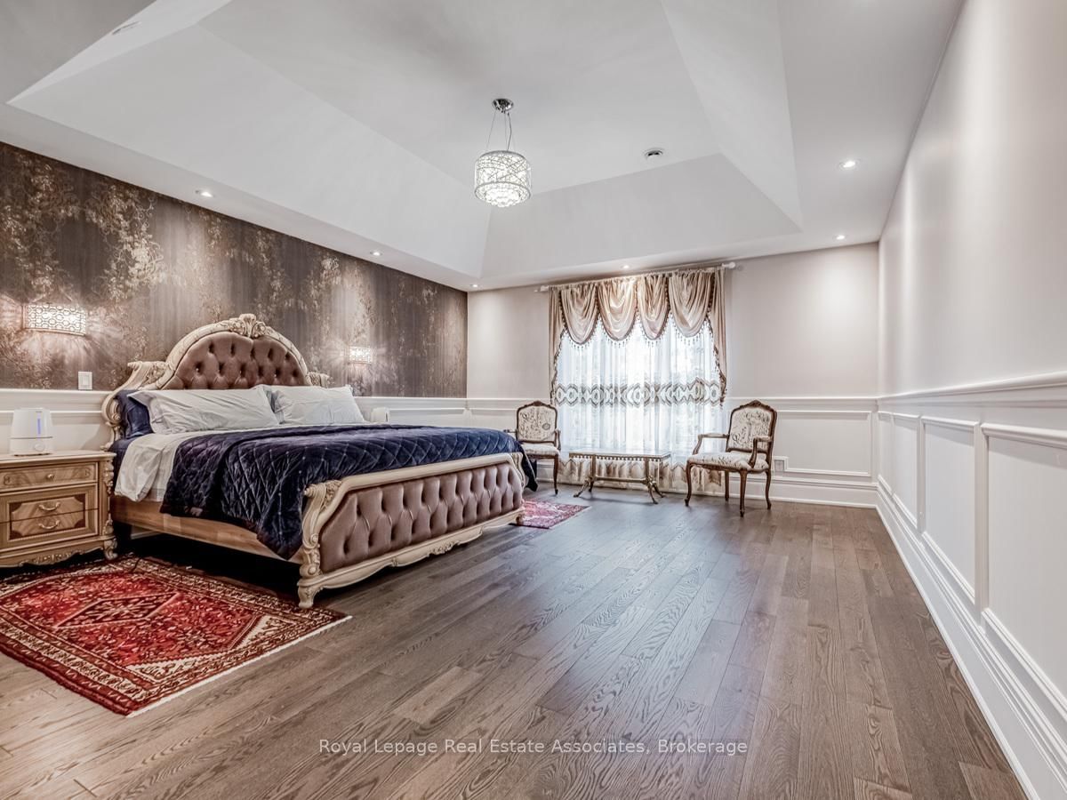 96 Elmcrest Road • Toronto, ON photo 27