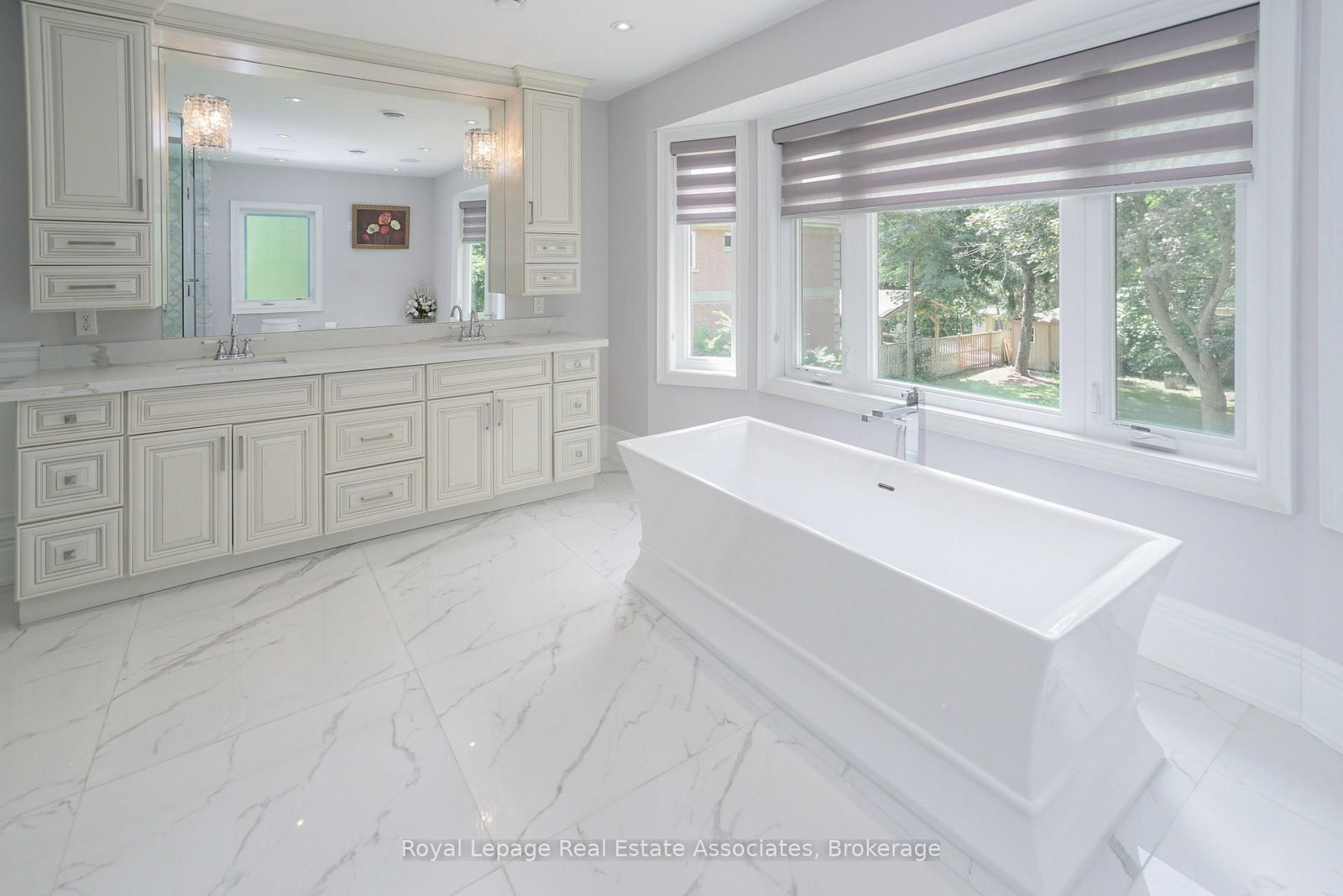 96 Elmcrest Road • Toronto, ON photo 30