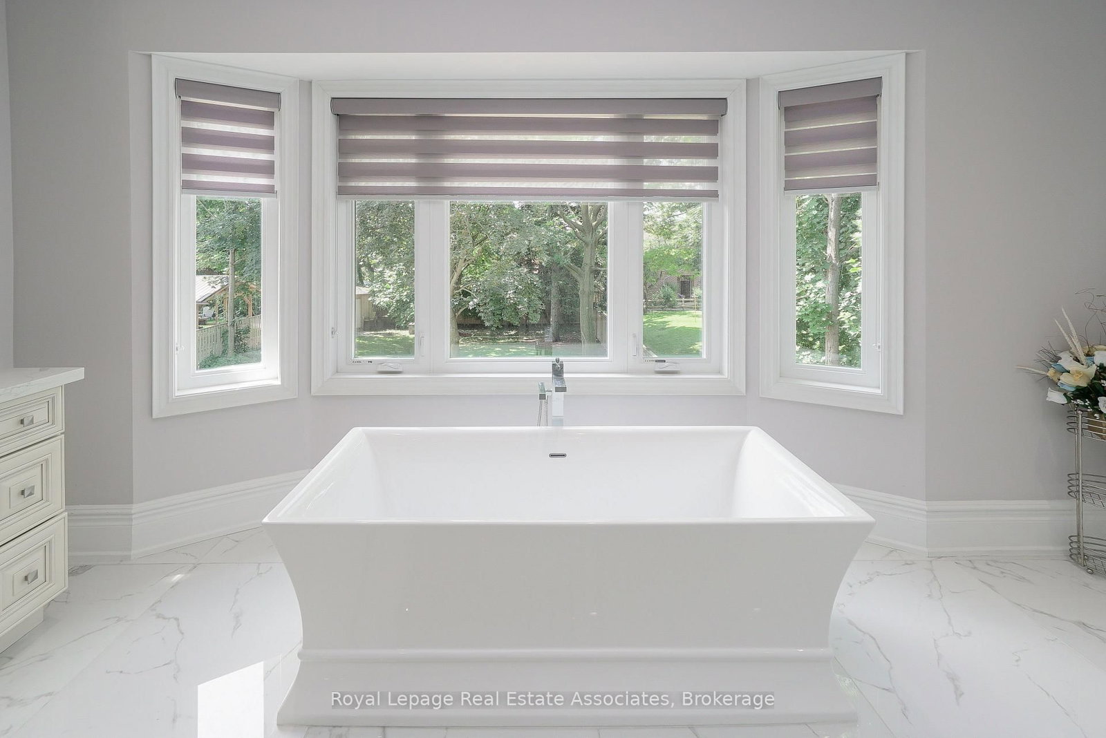 96 Elmcrest Road • Toronto, ON photo 31