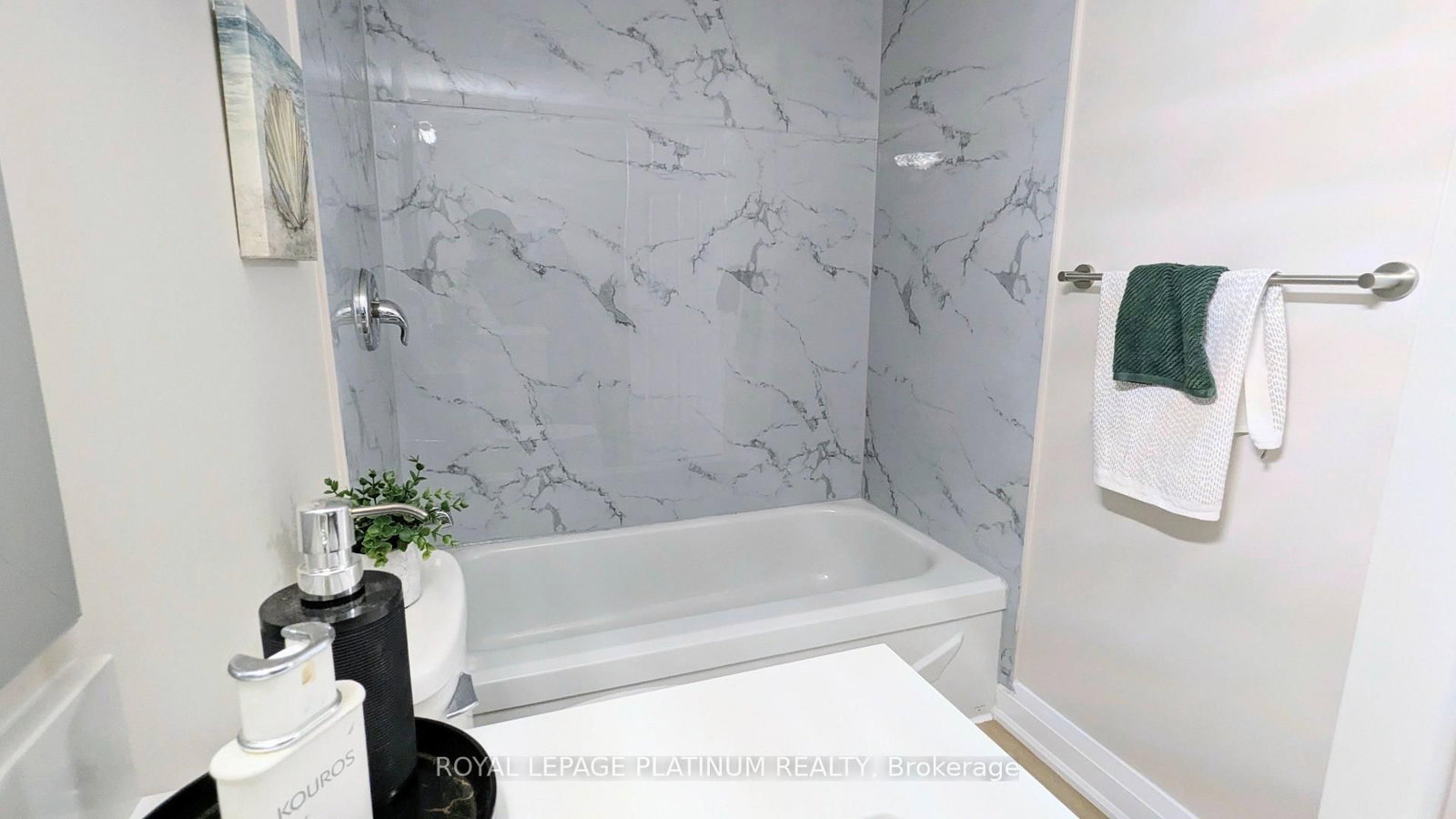 3559 Eglinton Avenue W • #704 • Toronto, ON photo 15