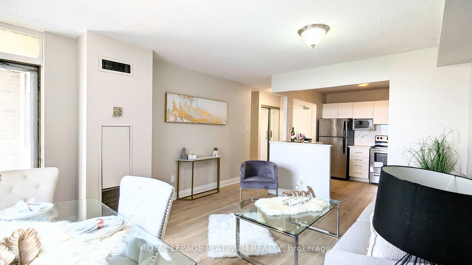 3559 Eglinton Avenue W • #704 • Toronto, ON photo 3