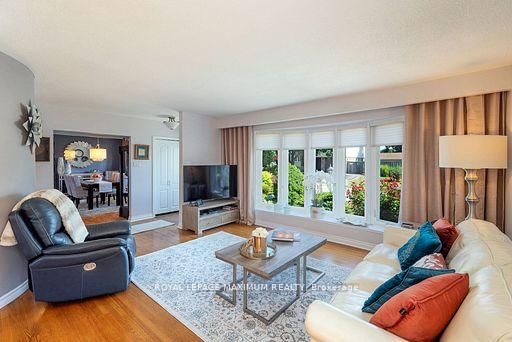 38 Abbey Road • Brampton, ON photo 10
