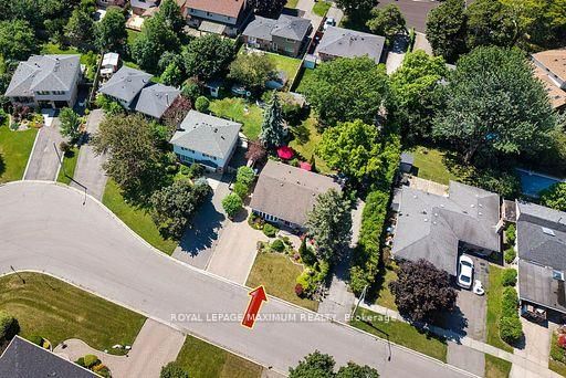 38 Abbey Road • Brampton, ON photo 22