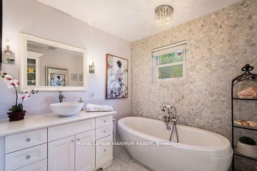 38 Abbey Road • Brampton, ON photo 27