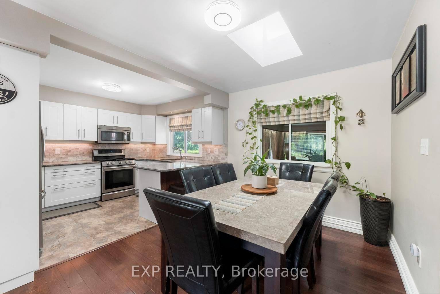 1063 Joan Drive • Burlington, ON photo 10
