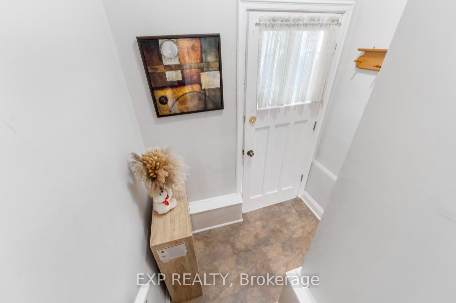 1063 Joan Drive • Burlington, ON photo 24