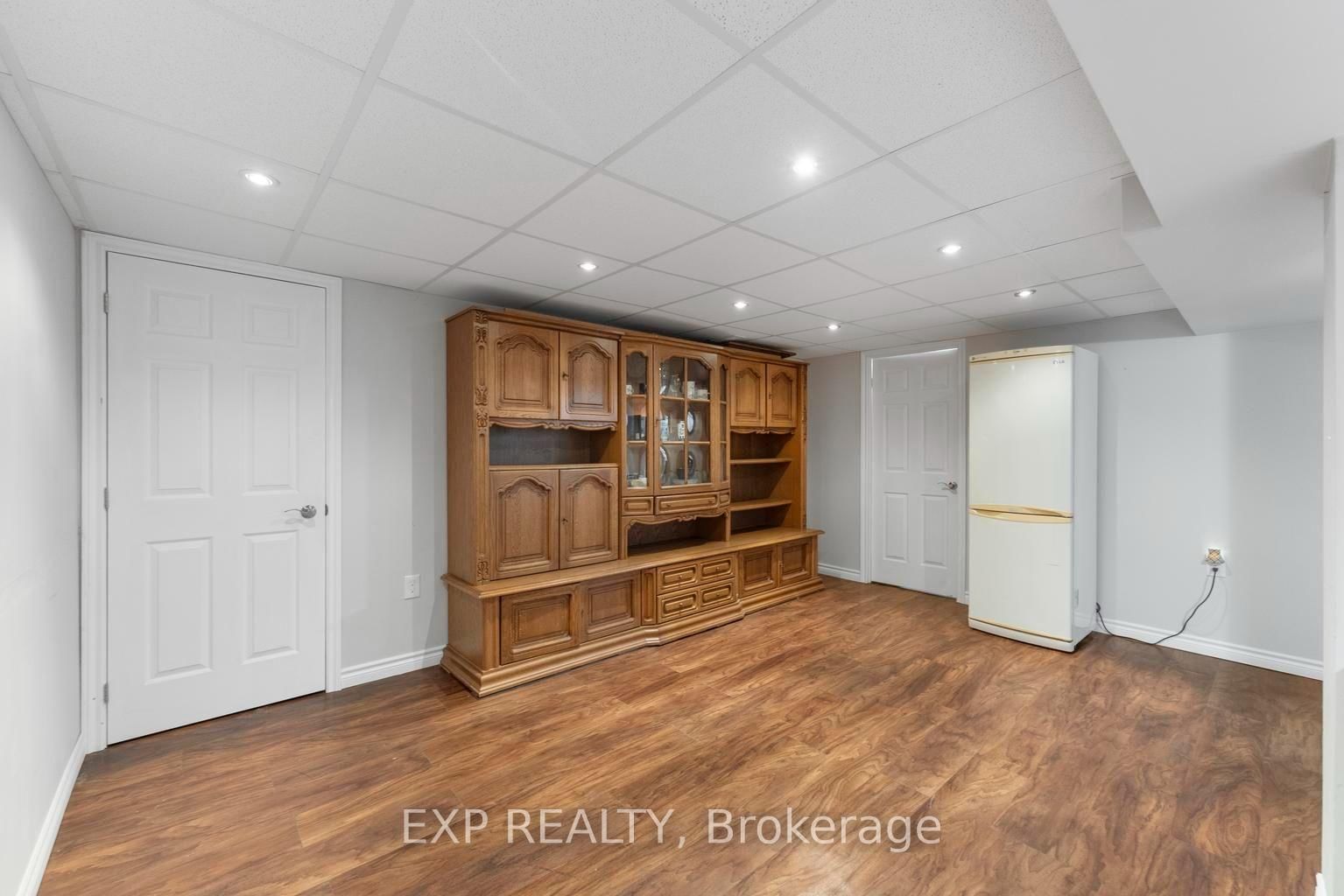 1063 Joan Drive • Burlington, ON photo 29