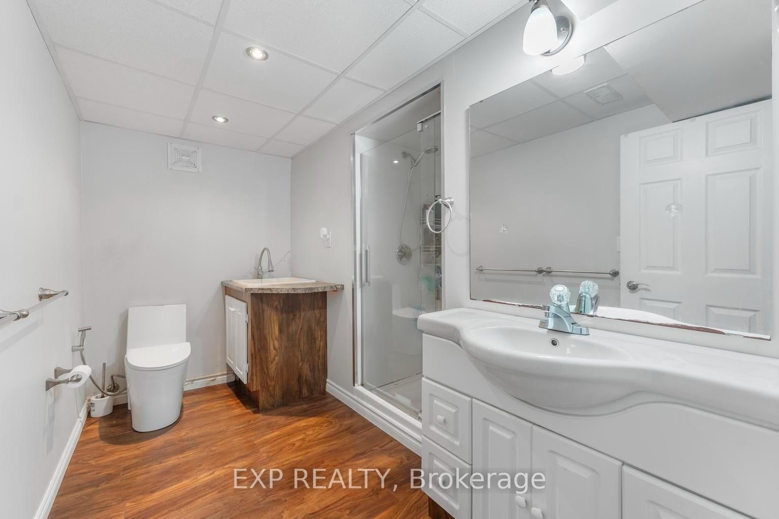 1063 Joan Drive • Burlington, ON photo 35