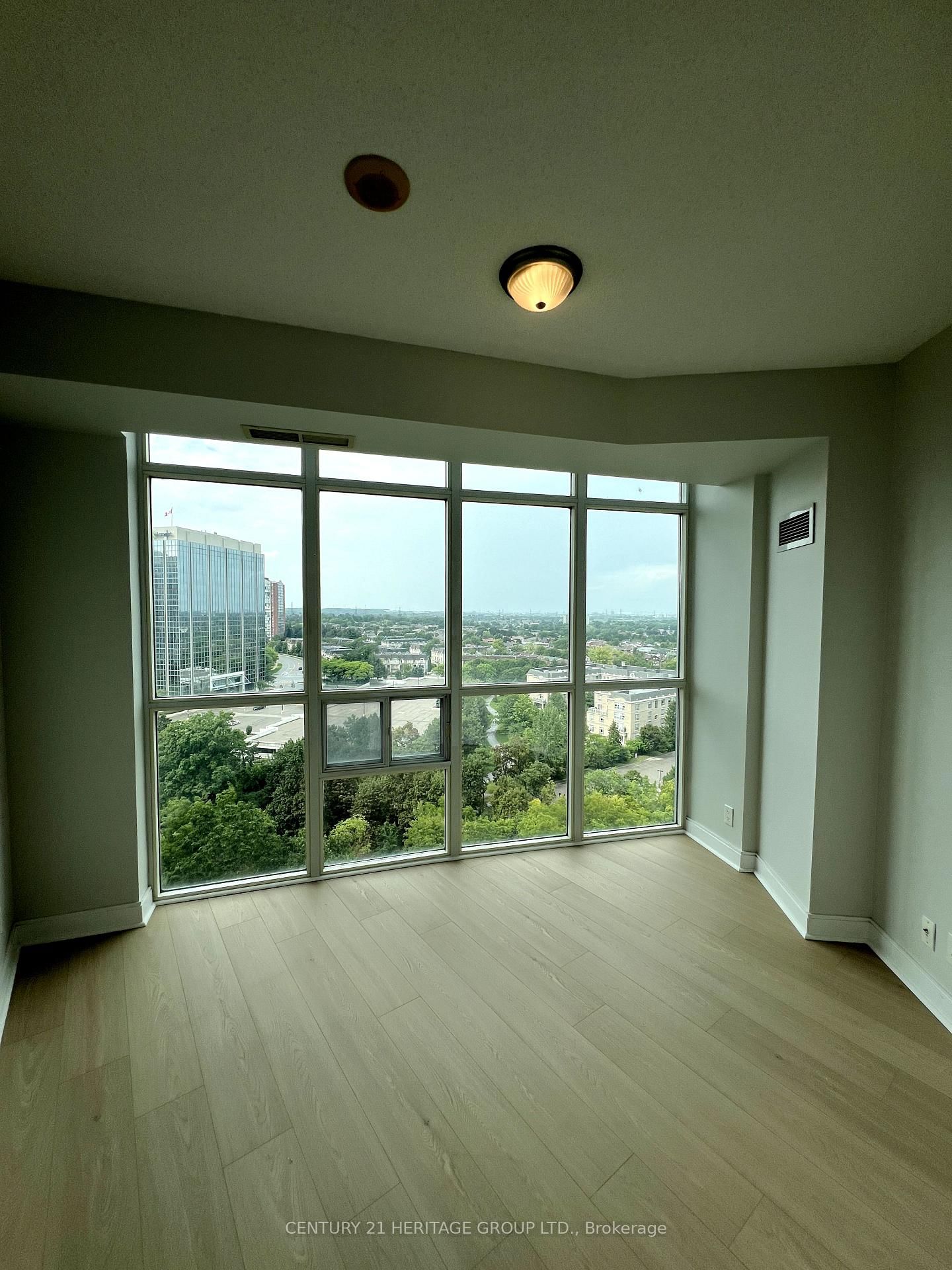 90 Absolute Avenue • #1410 • Mississauga, ON photo 17