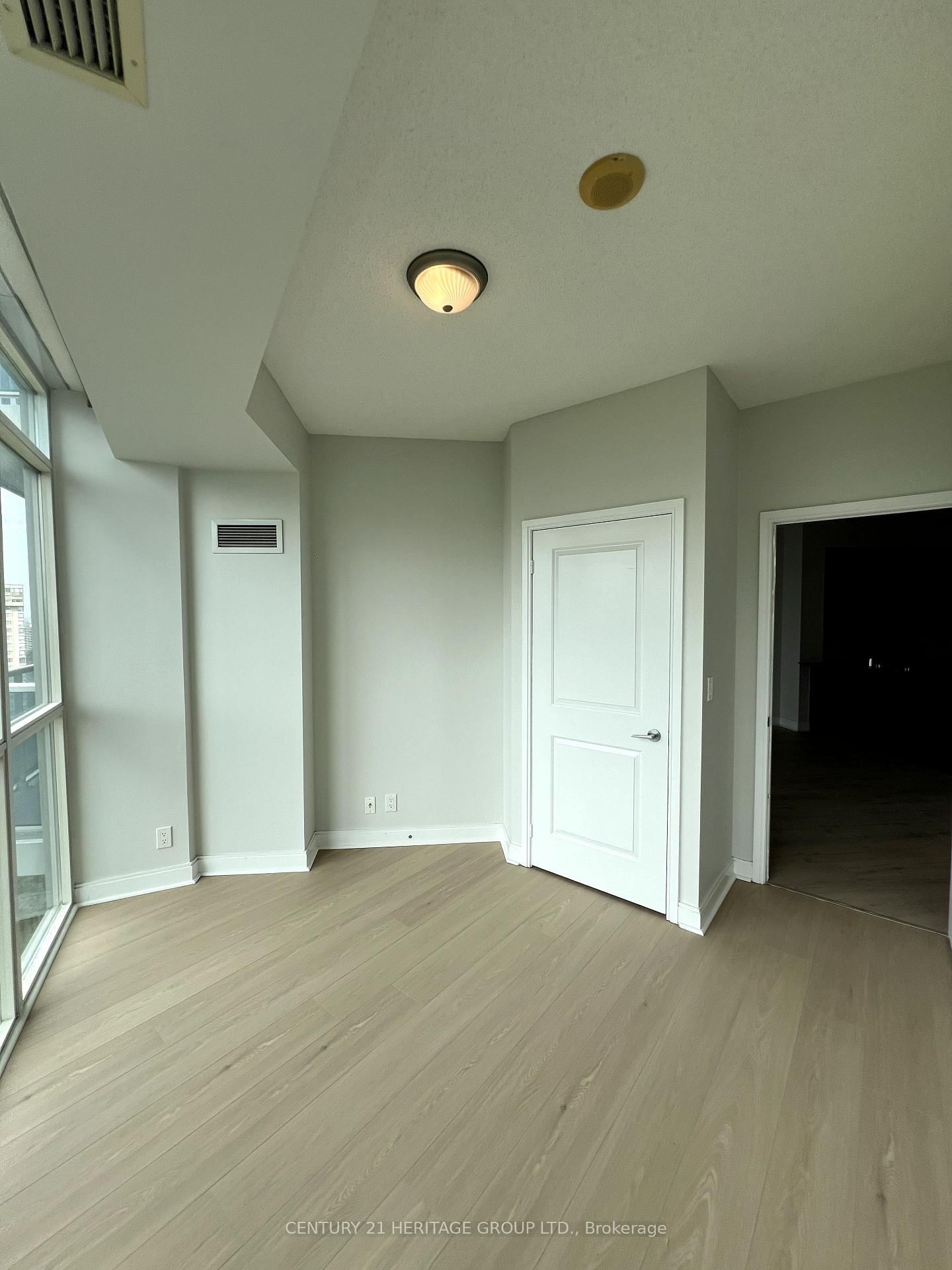 90 Absolute Avenue • #1410 • Mississauga, ON photo 18