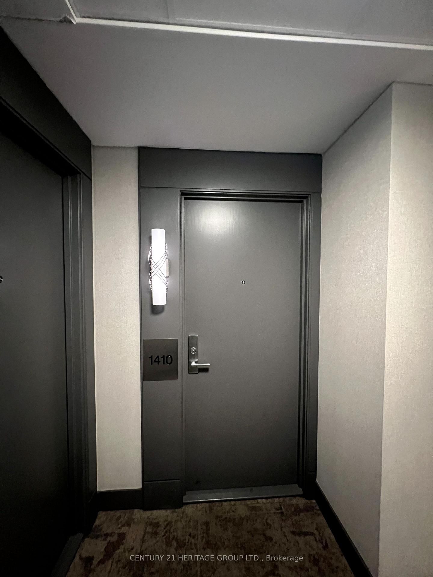 90 Absolute Avenue • #1410 • Mississauga, ON photo 5