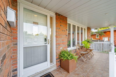 10 Hopedale Court • Mississauga, ON photo 5