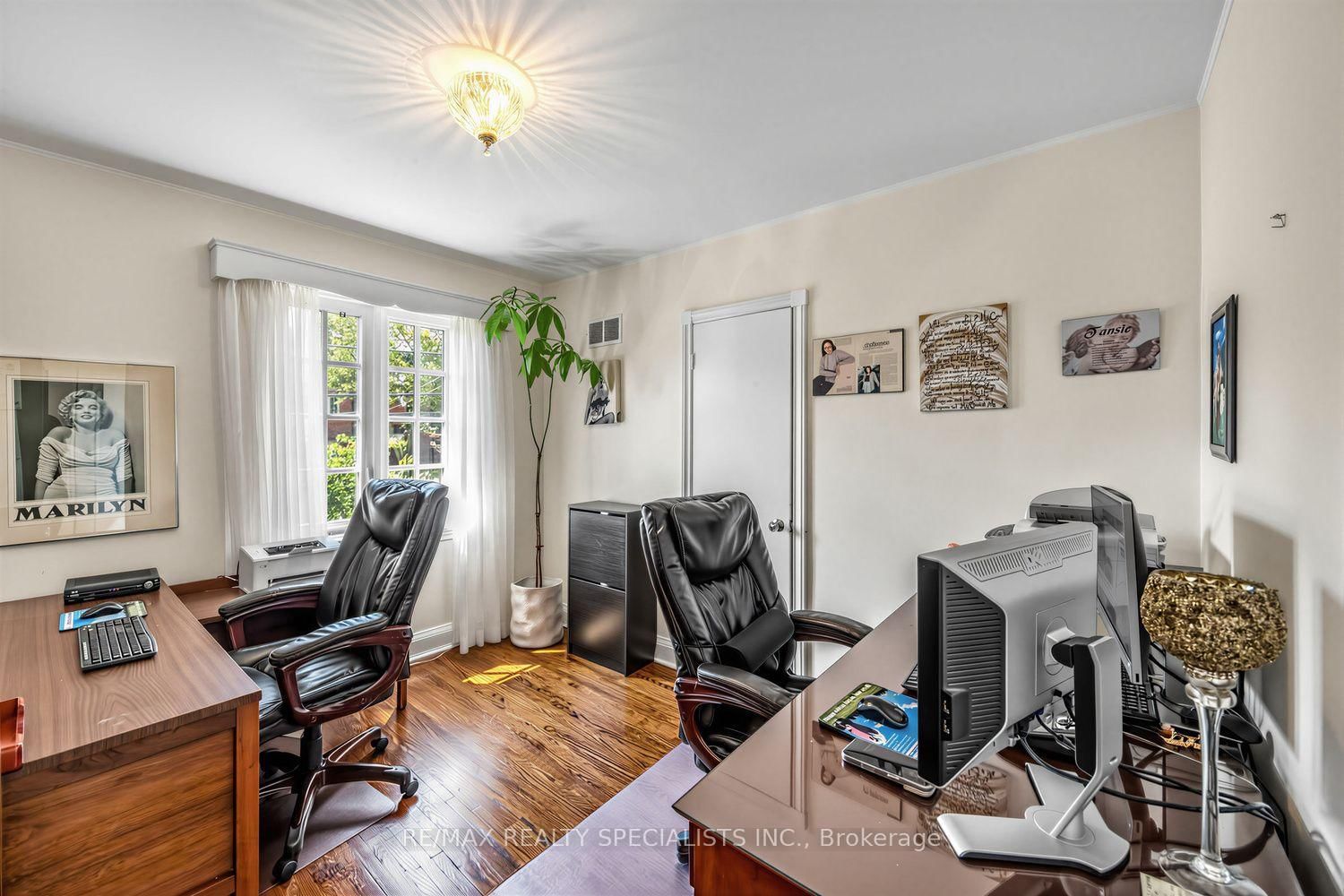 1211 Royal York Road • Toronto, ON photo 23
