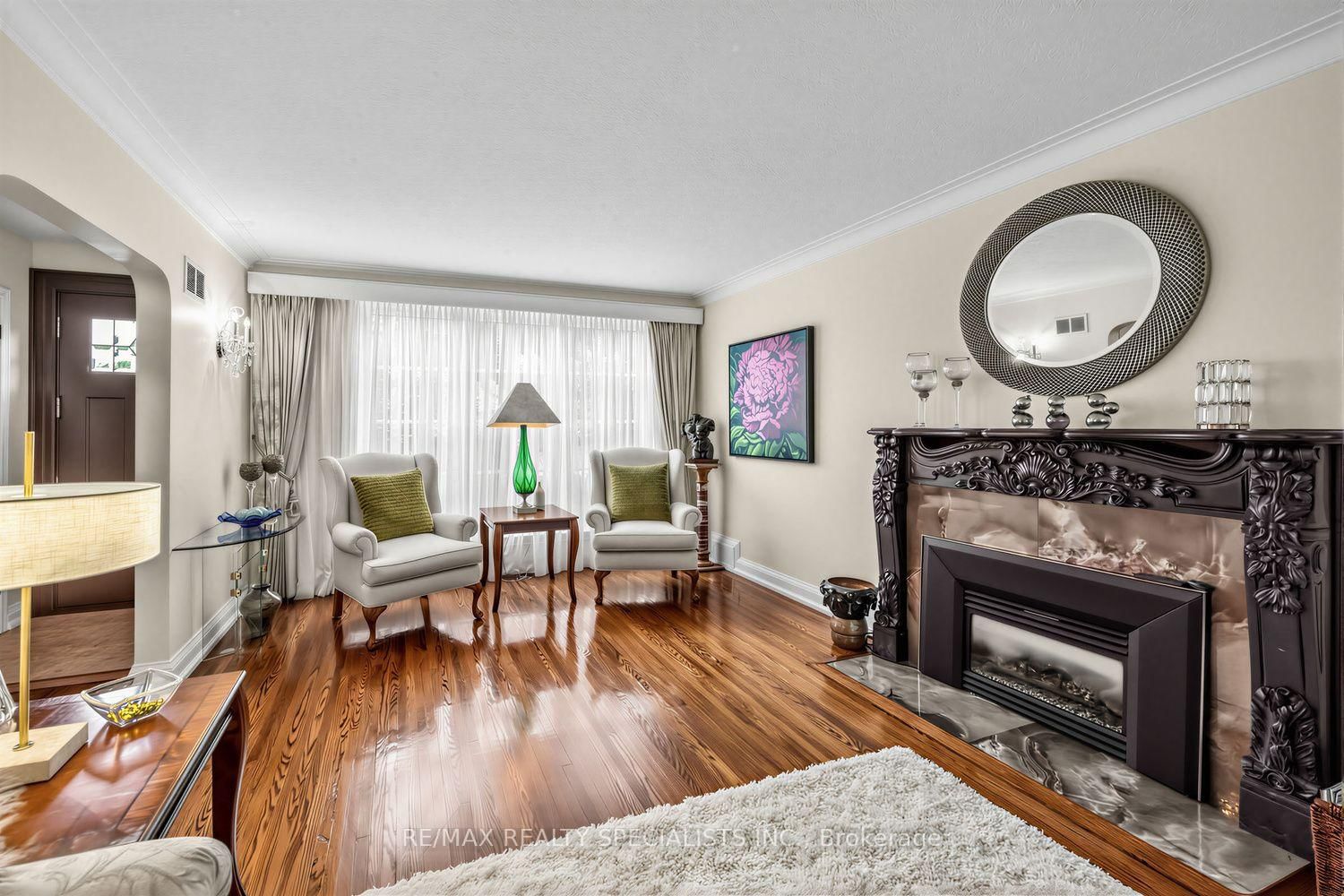 1211 Royal York Road • Toronto, ON photo 5