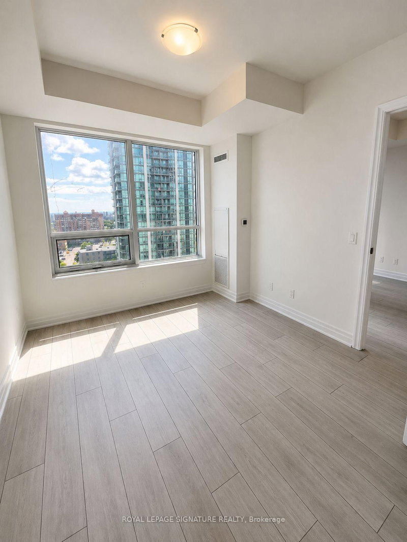 1307 - 30 Elm Drive