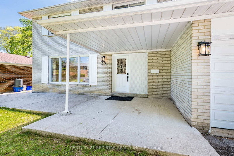 42 Broadfield Drive
