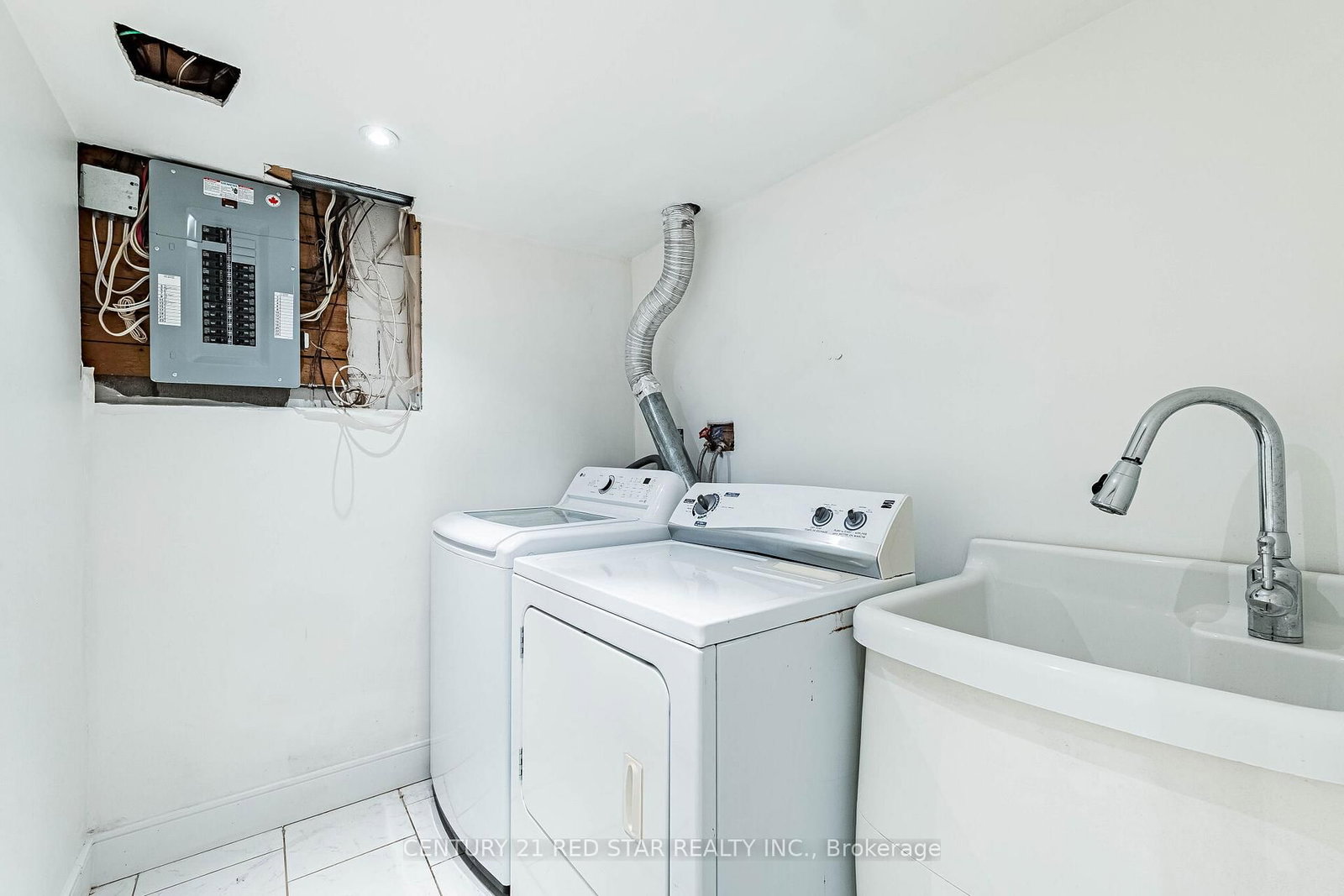 42 Broadfield Drive • Toronto, ON photo 40