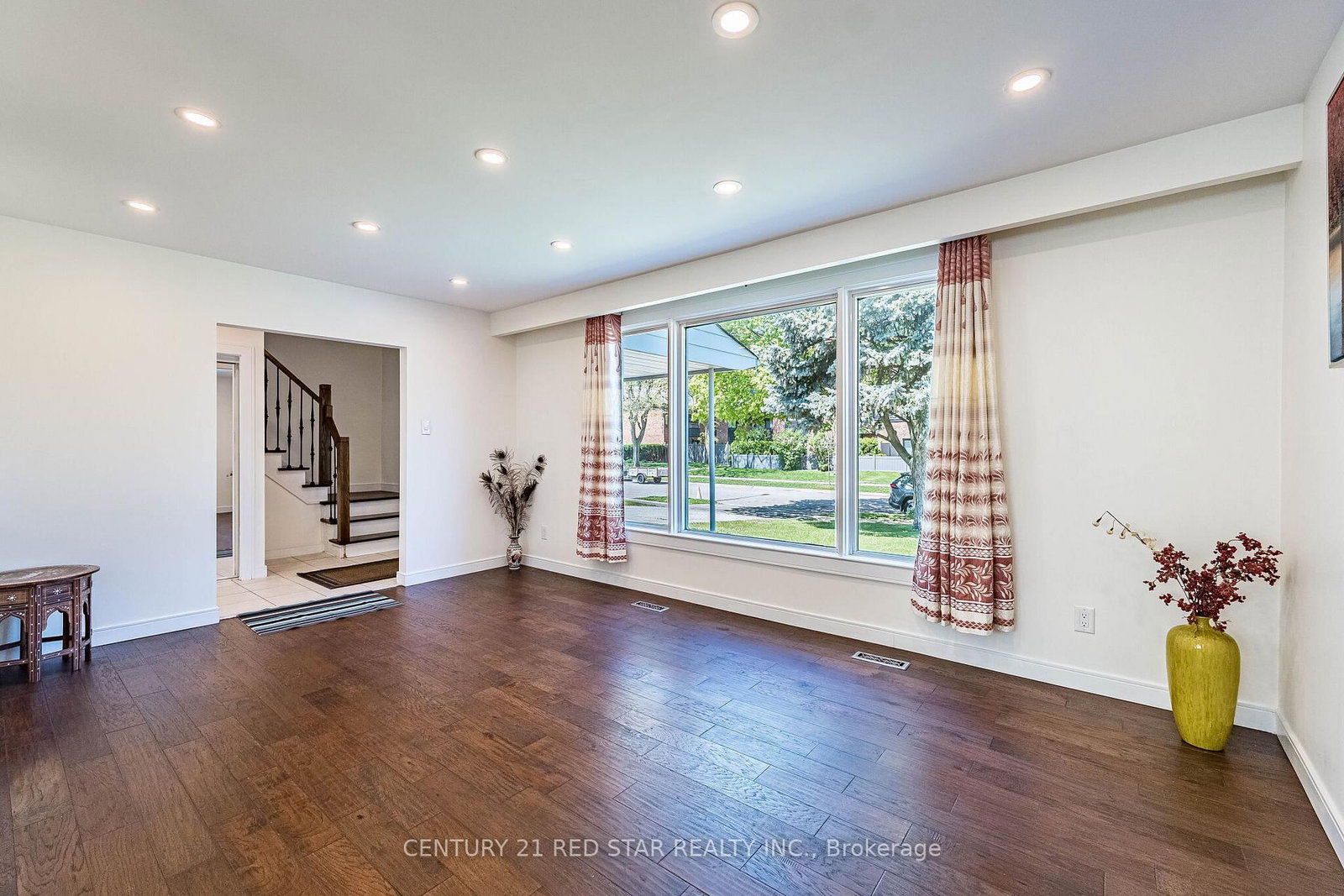 42 Broadfield Drive • Toronto, ON photo 6